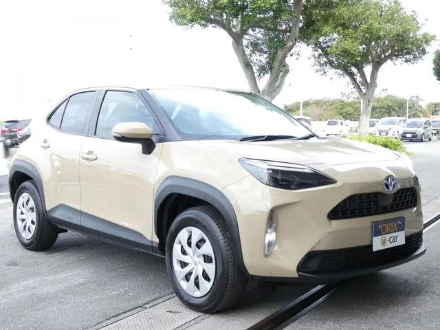 ヤリスクロス　ハイブリッド（トヨタ）の車両写真