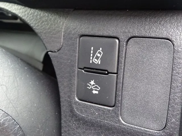 サクシードバン　ハイブリッド（トヨタ）の車両写真