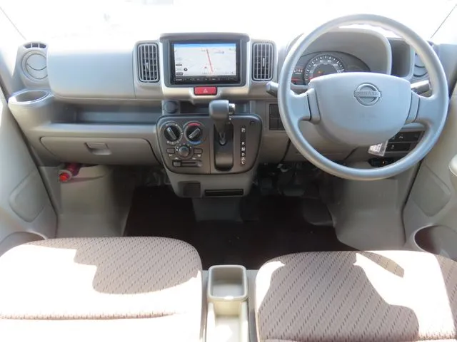 ＮＶ１００クリッパー（ニッサン）の車両写真