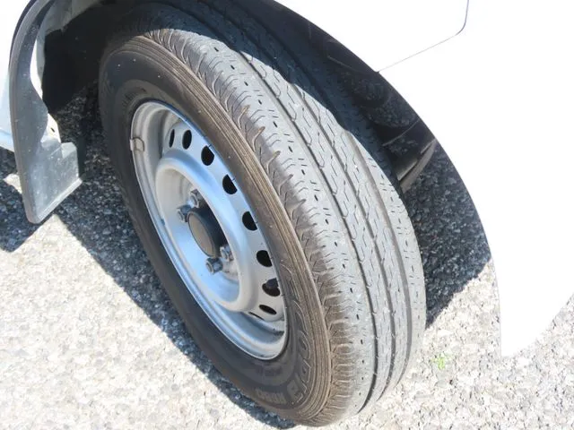 ＮＶ１００クリッパー（ニッサン）の車両写真