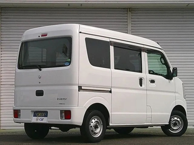 エブリイバン　４ＷＤ（スズキ）の車両写真