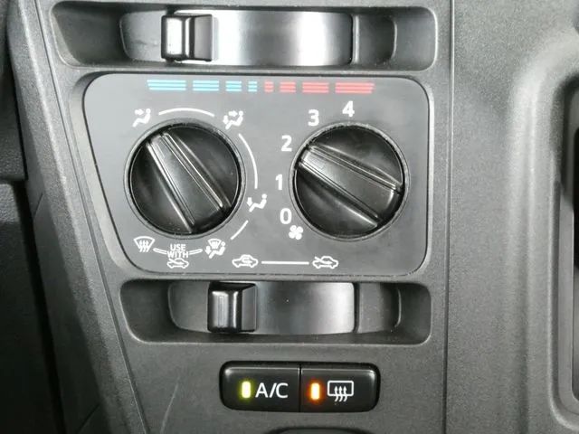 ハイゼットカーゴ(ダイハツ)の車両写真