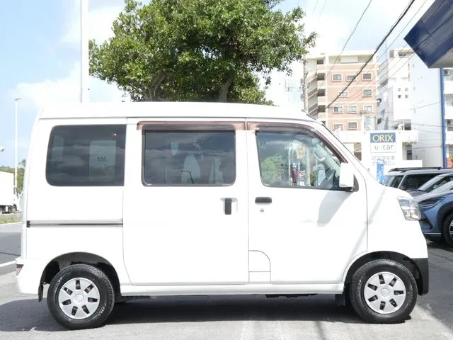 ハイゼットカーゴ(ダイハツ)の車両写真