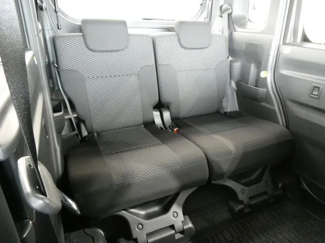 ウェイク（ダイハツ）の車両写真