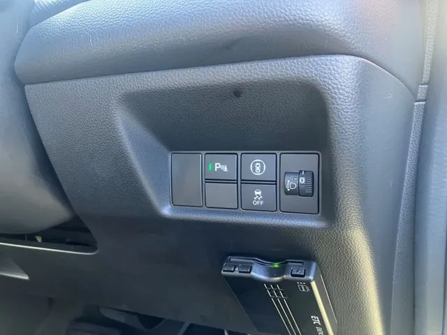 フィット　ｅ：ＨＥＶ（ホンダ）の車両写真