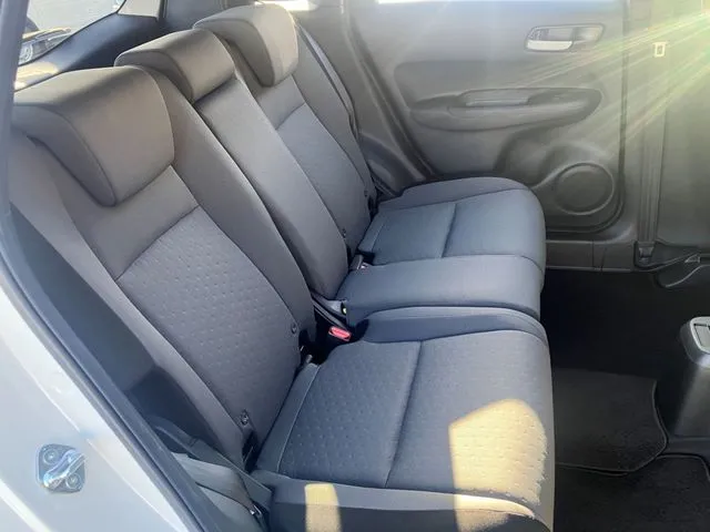 フィット　ｅ：ＨＥＶ（ホンダ）の車両写真