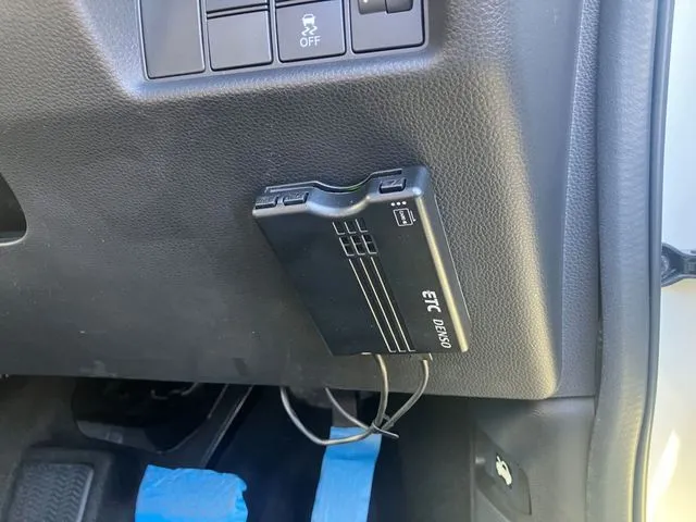 フィット　ｅ：ＨＥＶ（ホンダ）の車両写真