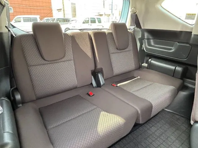 フリード（ホンダ）の車両写真