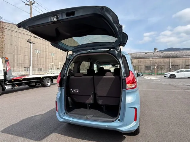 フリード（ホンダ）の車両写真