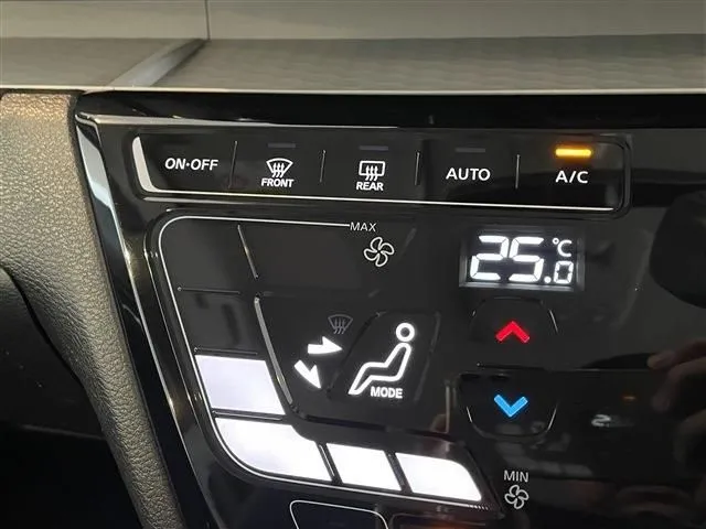 デリカ　ミニ（ミツビシ）の車両写真