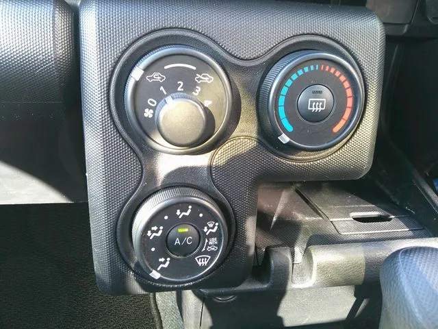 プロボックスバン　４ＷＤ（トヨタ）の車両写真