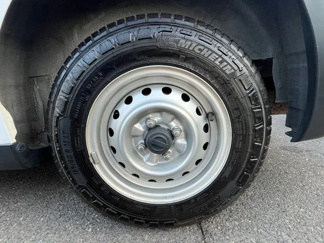 ＮＶ１５０　ＡＤ　２ＷＤ（ニッサン）の車両写真