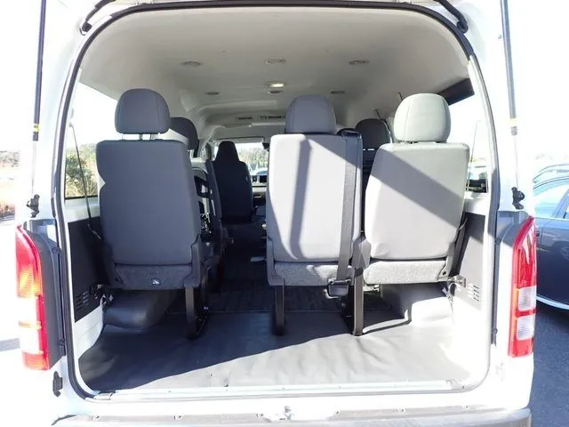 ハイエースワゴン（トヨタ）の車両写真