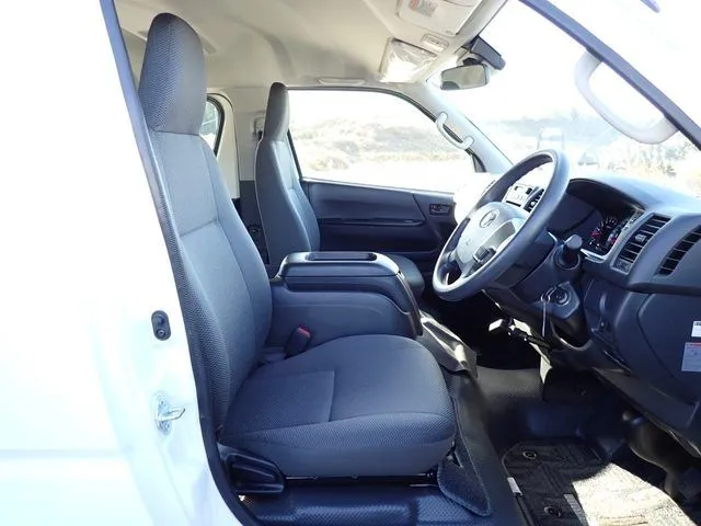 ハイエースワゴン（トヨタ）の車両写真