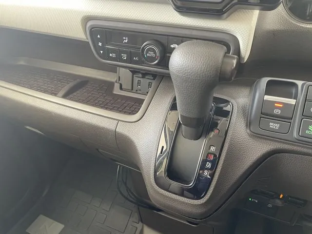 ホンダ　Ｎ　ＢＯＸ