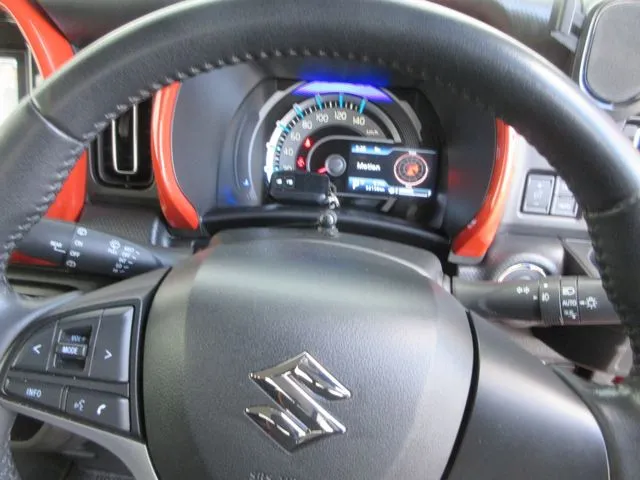 ハスラー（スズキ）の車両写真