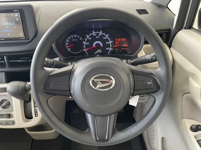 ムーヴ（ダイハツ）の車両写真