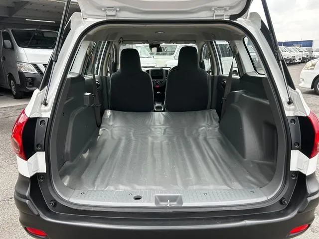 ＡＤ（ニッサン）の車両写真