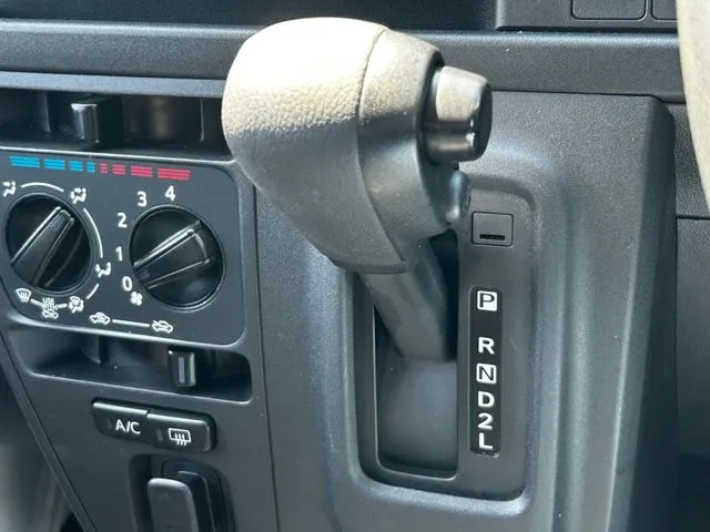 ダイハツ ハイゼットカーゴ