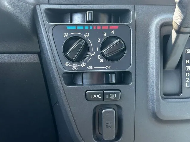 ダイハツ ハイゼットカーゴ