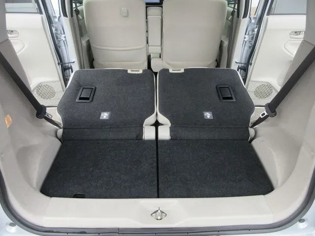 ムーヴ　４ＷＤ（ダイハツ）の車両写真