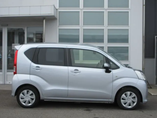 ムーヴ　４ＷＤ（ダイハツ）の車両写真