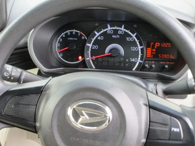 ムーヴ　４ＷＤ（ダイハツ）の車両写真