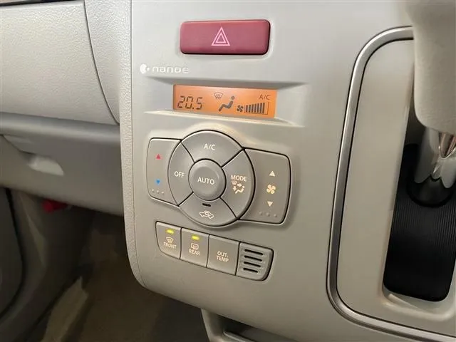 アルト　ラパン（スズキ）の車両写真