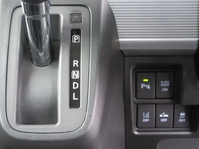 スペーシア　４ＷＤ（スズキ）の車両写真