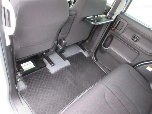 スペーシア　４ＷＤ（スズキ）の車両写真