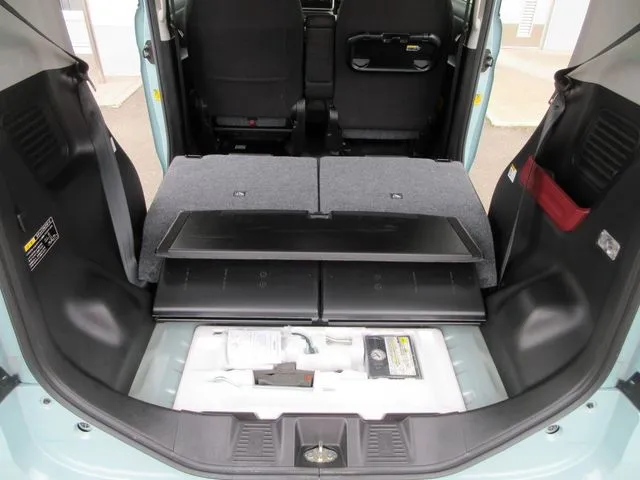 スペーシア　４ＷＤ（スズキ）の車両写真