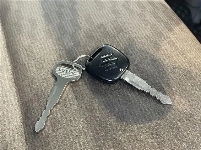 エブリイバン（スズキ）の車両写真