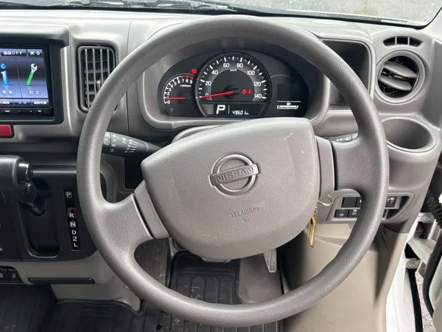 ＮＶ１００クリッパー（ニッサン）の車両写真