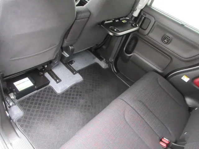 スペーシア　４ＷＤ（スズキ）の車両写真