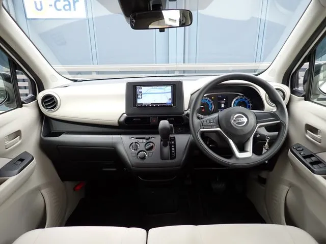 デイズ（ニッサン）の車両写真