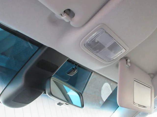 シャトル　ハイブリッド（ホンダ）の車両写真