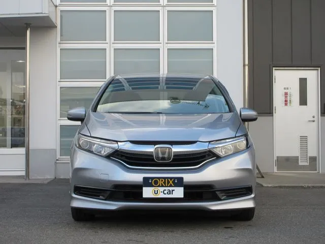 シャトル　ハイブリッド（ホンダ）の車両写真