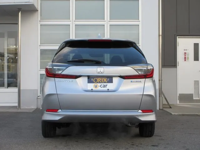 シャトル　ハイブリッド（ホンダ）の車両写真