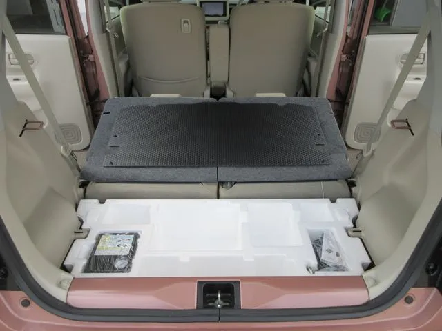 アルト　ラパン（スズキ）の車両写真