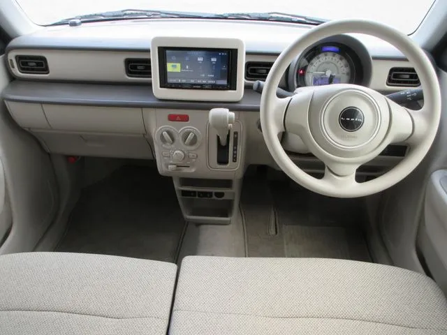 アルト　ラパン（スズキ）の車両写真