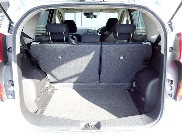 ノート（ニッサン）の車両写真