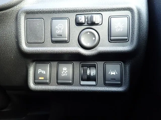 ノート（ニッサン）の車両写真