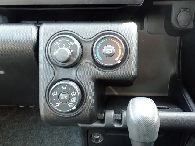 プロボックスバン　２ＷＤ（トヨタ）の車両写真