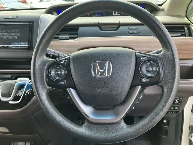 フリードプラス　ハイブリッド　４ＷＤ（ホンダ）の車両写真