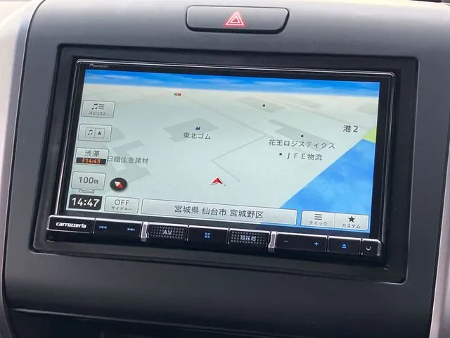 フリードプラス　ハイブリッド　４ＷＤ（ホンダ）の車両写真