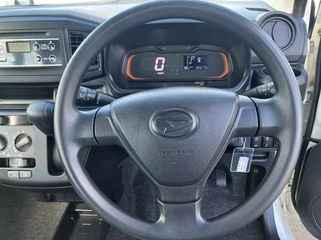 ミラ　イース　４ＷＤ（ダイハツ）の車両写真