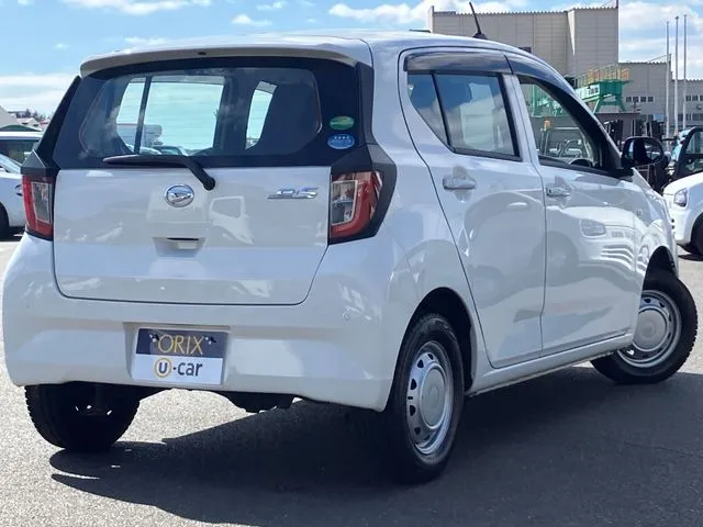 ミラ　イース　４ＷＤ（ダイハツ）の車両写真