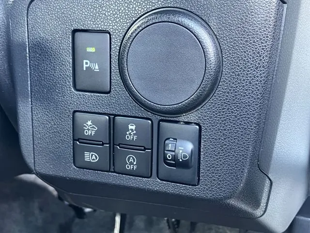 ミラ　イース　４ＷＤ（ダイハツ）の車両写真