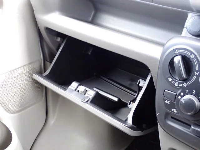 ミニキャブバン（ミツビシ）の車両写真