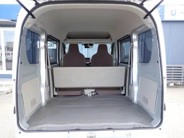 ミニキャブバン（ミツビシ）の車両写真